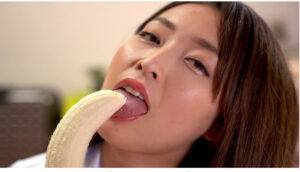 【篠崎かんな】ムチムチGカップ美人が魅せる妖艶さとあどけなさに注目!