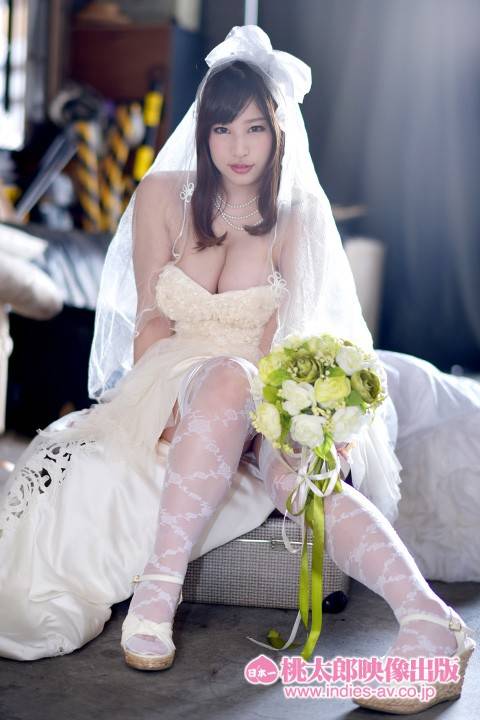 【独占】Gカップ巨乳桜ちなみを24時間イカす!!初夜の初夜ウェディング!!約50絶頂パターンの敏感花嫁