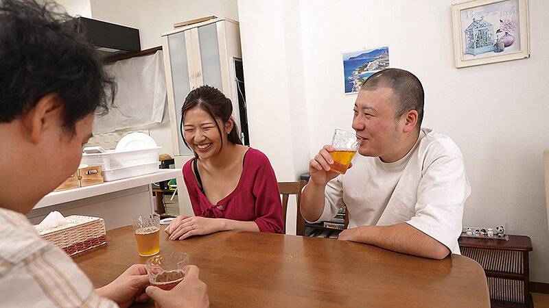 【独占】【予約】パパ活する息子の嫁と義父 七原さゆ