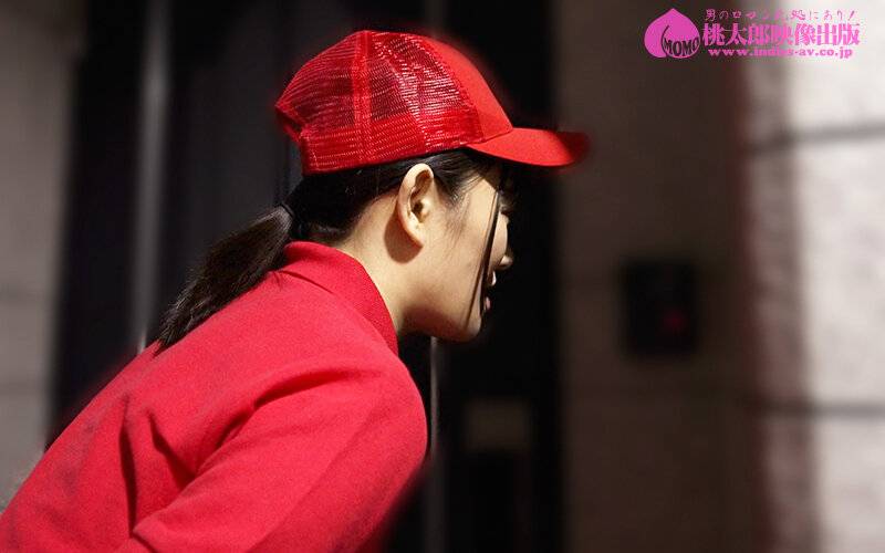 巷でウワサの人妻出張感 男を惑わす肉感完熟デリバリー 敏感!乳首イキ!!内緒の爆乳Kカップ奥さまが疼いたカラダを満たす秘密のアルバイト 小梅えな