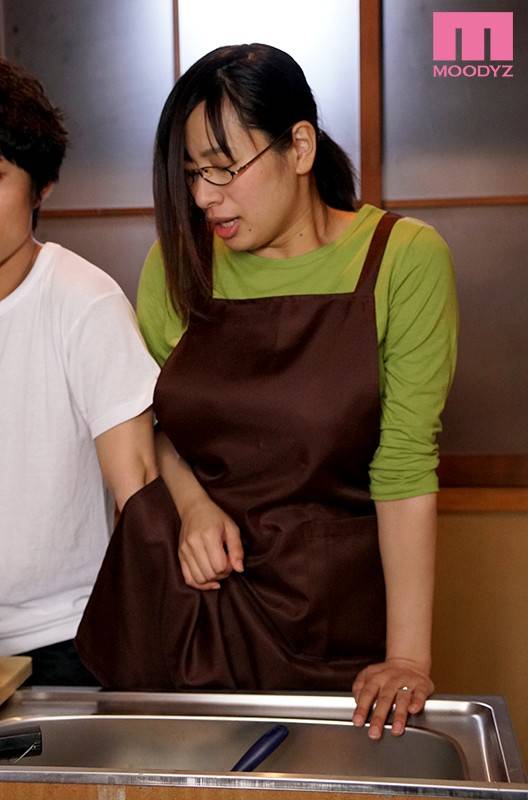 【独占】おばさんの肉体が気持ち良過ぎるから《後編》 ~ボクのおばさんは超名器だった~ 春菜はな