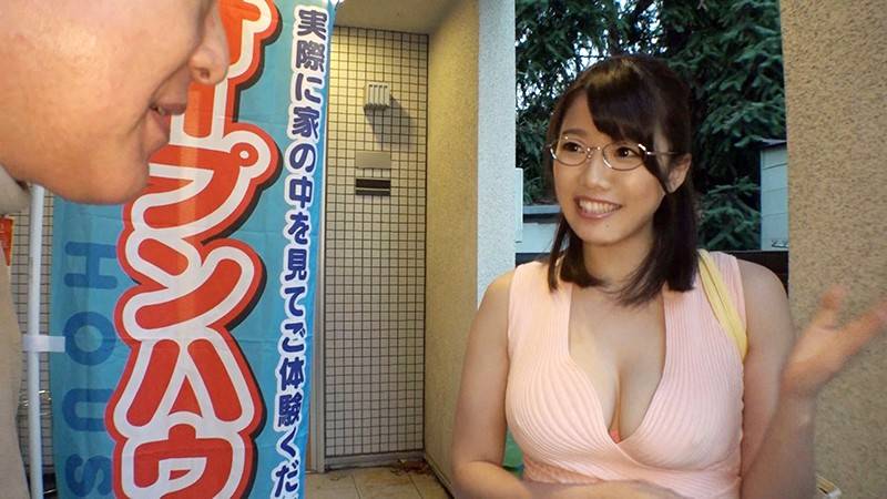 【佐知子】契約のためならパイズリ・フェラのおもてなし!Jカップ爆乳色仕掛け不動産レディ!