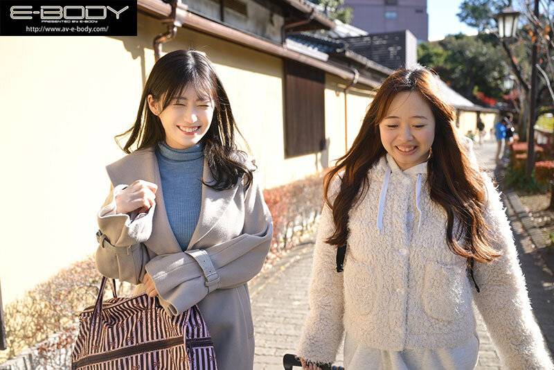 「彼女のお姉ちゃんだから浮気にならないよ」彼女と3人での温泉旅行中に母性全開の巨乳見せつけ誘惑!彼女の目の前で逆NTRされてしまったボク 柏木ふみか